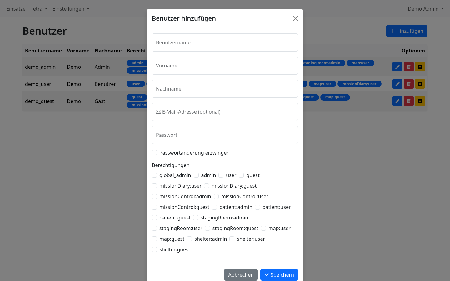 Formular Benutzer hinzufügen mit Rollen-Checkboxen